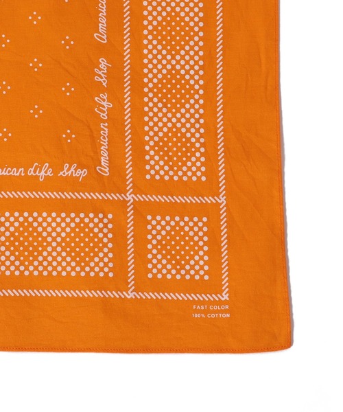 BEAMS（ビームス）の「BEAMS / 『45th Classic Logo Products』 BANDANA（バンダナ/スカーフ・メンズ・ブラック/ネイビー/オレンジ・ONE SIZE）」の7枚目の写真