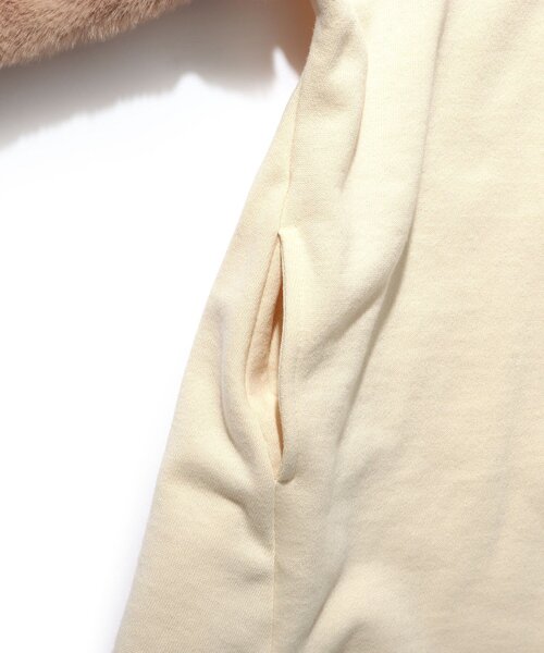 SHOO・LA・RUE（シューラルー）の「◆【100-140cm】袖ファー切替裏毛ワンピース（ワンピース・キッズ・アイボリー/ベビーピンク・12/14/11/10/13）」の9枚目の写真