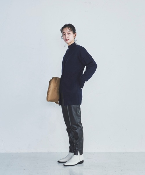 lautreamont BLEUBLANC（ロートレアモンブルーブラン）の「<lautreamont BLEUBLANC>フェイクレザースリムパンツ≪サスティナブル素材使用≫（その他パンツ・レディース・ブラック/ベージュ・9号/11号/7号）」の17枚目の写真