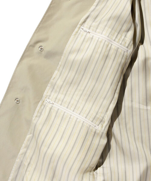 BEAMS PLUS（ビームスプラス）の「BEAMS PLUS / テフロンコットン シャンブレー トラベルコート（ステンカラーコート・メンズ・ベージュ/ネイビー/ブラウン・SMALL/MEDIUM/LARGE/X-LARGE）」の22枚目の写真