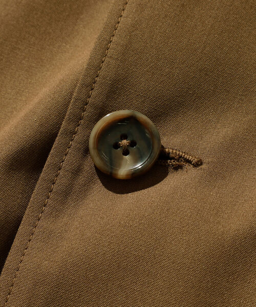 BEAMS PLUS（ビームスプラス）の「BEAMS PLUS / テフロンコットン シャンブレー トラベルコート（ステンカラーコート・メンズ・ベージュ/ネイビー/ブラウン・SMALL/MEDIUM/LARGE/X-LARGE）」の6枚目の写真