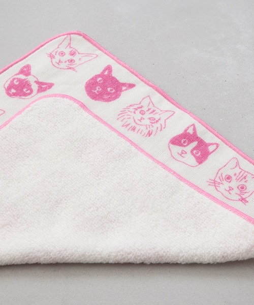 COCO WALK(ココウォーク)の「COCOWALK:タオルハンカチ(CAT by Kawai Satomi)(ハンカチ/ハンドタオル・レディース・ブラック/ピンク・FREE)」の4枚目の写真