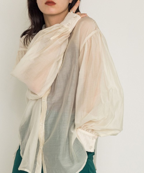 w closet(ダブルクローゼット)の「バンドカラーシアーシャツ(シャツ/ブラウス・レディース・ブラック/ベージュ/アイボリー・FREE)」の19枚目の写真