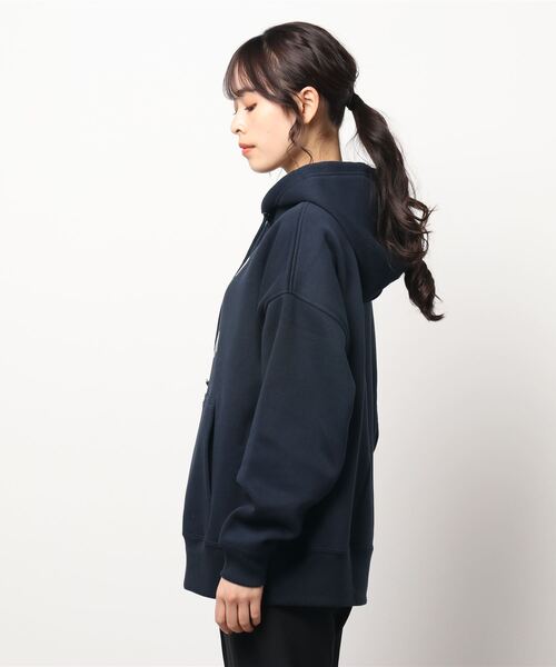 ALL ORDINARIES(オールオーディナリーズ)の「MILFORDビッグプルパーカー(パーカー・レディース・アッシュグレー/ベージュ/ネイビー・M)」の4枚目の写真