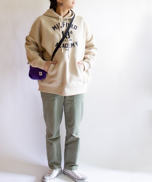 ALL ORDINARIES(オールオーディナリーズ)の「MILFORDビッグプルパーカー(パーカー・レディース・アッシュグレー/ベージュ/ネイビー・M)」の7枚目の写真