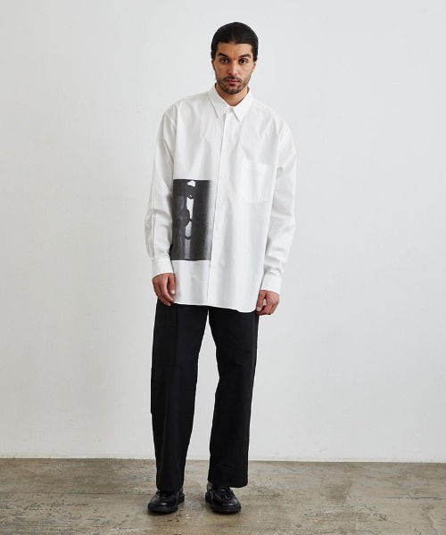 Modern Amusement(モダンアミューズメント)の「ModernAmusement-Platino-/モダンアミューズメント-プラティノ-/レギュラーワイドプリントシャツ(シャツ/ブラウス・メンズ・ホワイト/ピンク・48/50)」の12枚目の写真