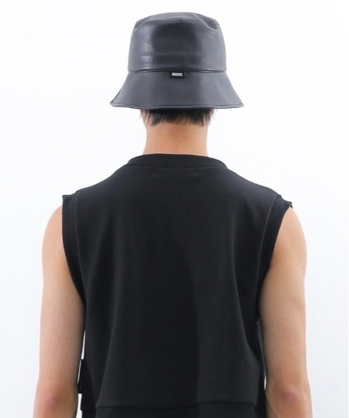 BASIC COTTON(ベーシックコットン)の「【BASIC COTTON/ベーシックコットン】 LEATHER BUCKET HAT/レザーバケットハット バケハ(ハット・メンズ・ブラック・ONE SIZE)」の3枚目の写真
