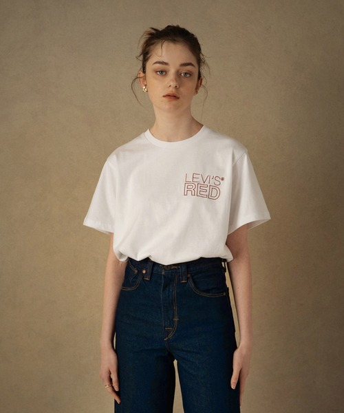 Levi's(リーバイス)の「Levi's(R) RED JET Tシャツ LEFT CHEST LOGO WHITE +(Tシャツ/カットソー・レディース・マルチ・S/M/XS)」の1枚目の写真