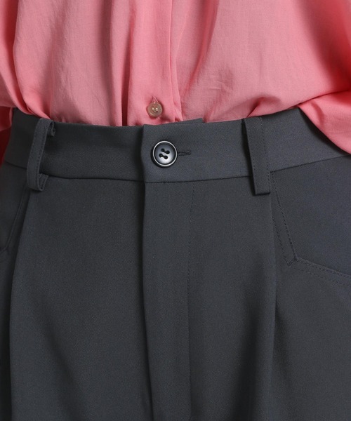 eL(エル)の「【eL】Assort One tuck Half Pants/278005(その他パンツ・レディース・チャコールグレー/ブラック/ブラウン・FREE)」の15枚目の写真
