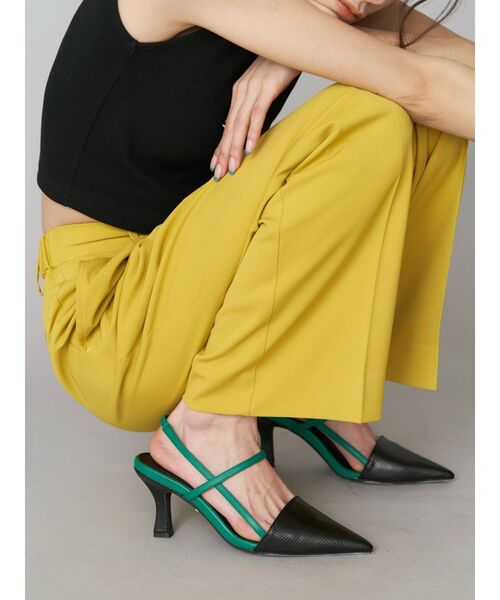 EVRIS（エヴリス）の「バイカラーポインテッドヒール（サンダル・レディース・ホワイト/ブラック・SMALL/MEDIUM/LARGE）」の11枚目の写真