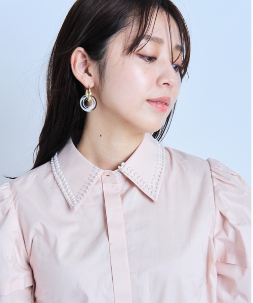 JUSGLITTY（ジャスグリッティー）の「パール刺繍衿ブラウス（シャツ 