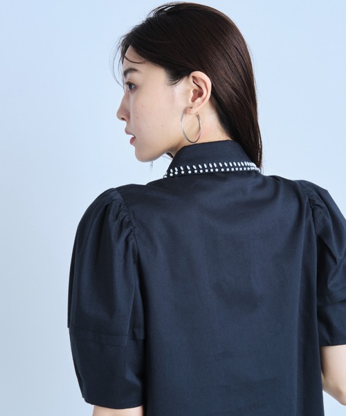 JUSGLITTY（ジャスグリッティー）の「パール刺繍衿ブラウス（シャツ 