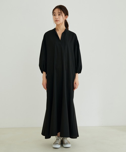 SALON adam et rope'（サロン アダム エ ロペ）の「【洗える】ボリュームスリーブマーメイドワンピース（ワンピース・レディース・カーキ/ブラウン/ブラック・FREE）」の14枚目の写真