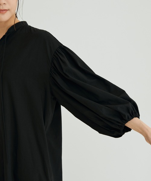 SALON adam et rope'（サロン アダム エ ロペ）の「【洗える】ボリュームスリーブマーメイドワンピース（ワンピース・レディース・カーキ/ブラウン/ブラック・FREE）」の18枚目の写真