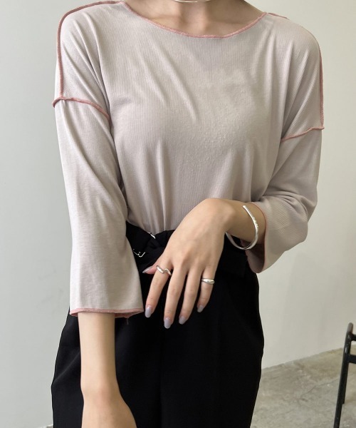 Amiur(エミレ)の「stitch color soft touch tops(Tシャツ/カットソー・レディース・ライトグレー/グリーン/ブラウン・FREE)」の2枚目の写真