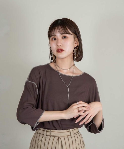 Amiur(エミレ)の「stitch color soft touch tops(Tシャツ/カットソー・レディース・ライトグレー/グリーン/ブラウン・FREE)」の5枚目の写真