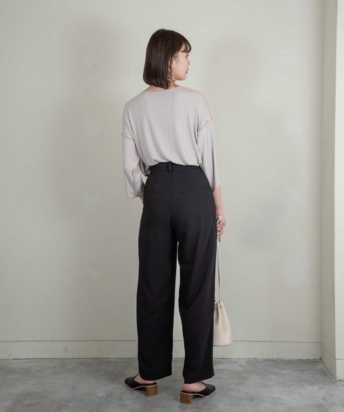 Amiur(エミレ)の「stitch color soft touch tops(Tシャツ/カットソー・レディース・ライトグレー/グリーン/ブラウン・FREE)」の18枚目の写真