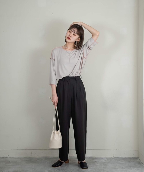 Amiur(エミレ)の「stitch color soft touch tops(Tシャツ/カットソー・レディース・ライトグレー/グリーン/ブラウン・FREE)」の16枚目の写真