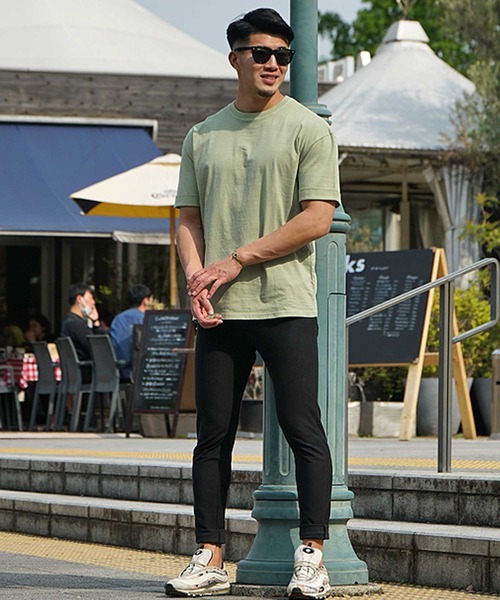 JOKER（ジョーカー）の「ルーズシルエット ピグメント ロールアップ 無地 Tシャツ（Tシャツ/カットソー・メンズ・オレンジ/グリーン/ブルー/ブラック/アイボリー・M/XL/L）」の6枚目の写真