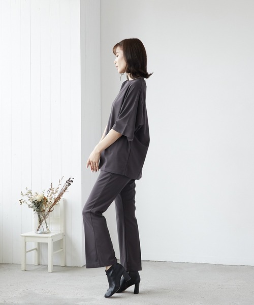 VIBGYOR(ヴィブジョー)の「VIBGYOR Select/梨地センターフレアパンツ(BL)(スラックス・メンズ・チャコールグレー/ブラック/グレイッシュベージュ・LARGE/MEDIUM)」の20枚目の写真