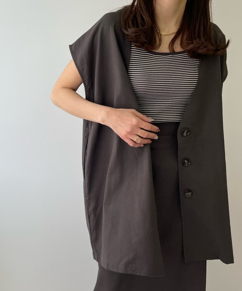 LE MORE（リモア）の「リネンノーカラージレ（ベスト・レディース・ブラック/カーキ/アイボリー・FREE）」の2枚目の写真