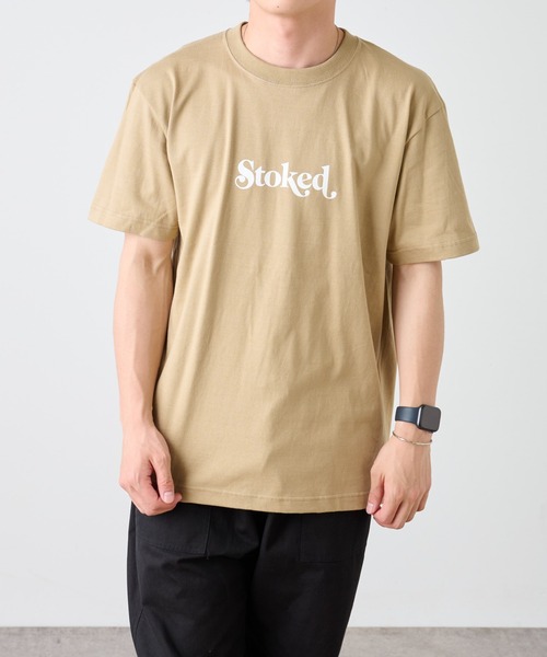 COLONY 2139（コロニートゥーワンスリーナイン）の「メッセージTシャツ / Stocked / ユニセックス（Tシャツ/カットソー・メンズ・ホワイト/パープル/ネイビー/カーキ・MEDIUM/LARGE/X-LARGE）」の3枚目の写真