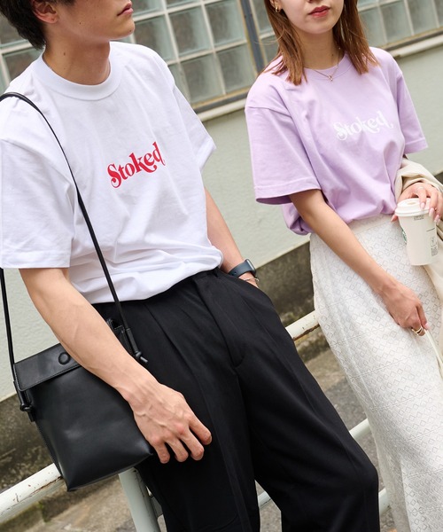 COLONY 2139（コロニートゥーワンスリーナイン）の「メッセージTシャツ / Stocked / ユニセックス（Tシャツ/カットソー・メンズ・ホワイト/パープル/ネイビー/カーキ・MEDIUM/LARGE/X-LARGE）」の6枚目の写真