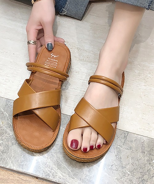 Doula Doula(ドゥーラドゥーラ)の「フラットクロスサンダル(サンダル・レディース・ブラック/ブラウン/アイボリー・S/M/L)」の3枚目の写真