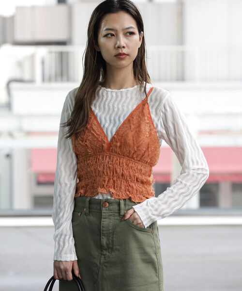 Ray BEAMS（レイビームス）の「Ray BEAMS / フリンジ Vネック キャミ（キャミソール・レディース・ブラック/オレンジ・1/0）」の11枚目の写真