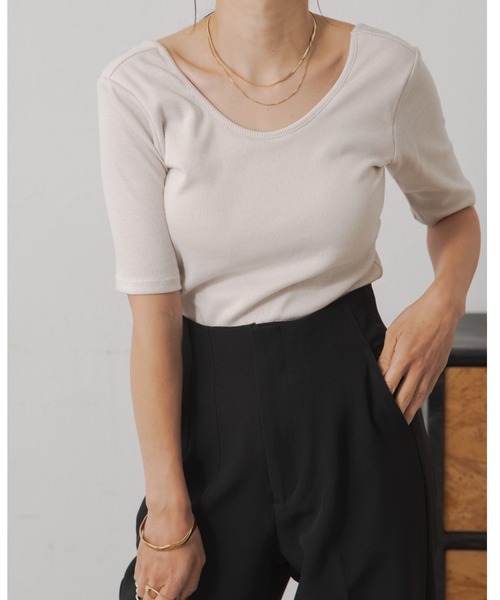 Shelly island（シェリーアイランド）の「カップ付きバックオープンTシャツ（Tシャツ/カットソー・レディース・ホワイト/ブラック・FREE）」の8枚目の写真