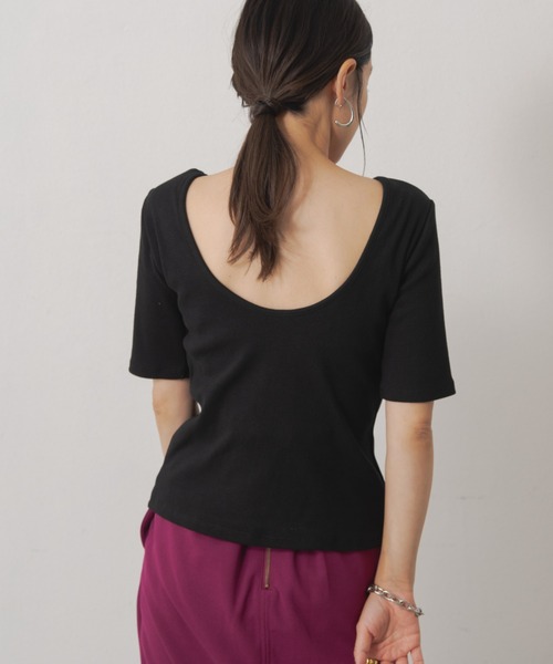 Shelly island（シェリーアイランド）の「カップ付きバックオープンTシャツ（Tシャツ/カットソー・レディース・ホワイト/ブラック・FREE）」の14枚目の写真