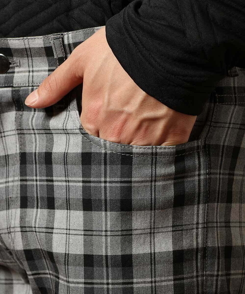 MK MICHEL KLEIN HOMME (エムケーミッシェルクランオム)の「チェックパンツ(チノパンツ・メンズ・グレー/レッド系その他・44/46/48/50)」の17枚目の写真