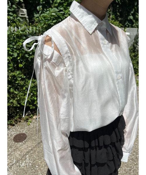 WC（ダブル シー）の「2WAY肩開きシアービッグシャツ（シャツ/ブラウス・レディース・ホワイト/オレンジ/ブルー/グリーン・FREE）」の2枚目の写真