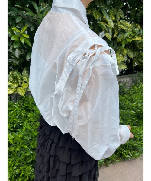 WC（ダブル シー）の「2WAY肩開きシアービッグシャツ（シャツ/ブラウス・レディース・ホワイト/オレンジ/ブルー/グリーン・FREE）」の7枚目の写真