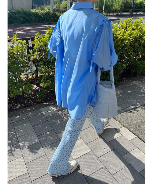 WC（ダブル シー）の「2WAY肩開きシアービッグシャツ（シャツ/ブラウス・レディース・ホワイト/オレンジ/ブルー/グリーン・FREE）」の19枚目の写真