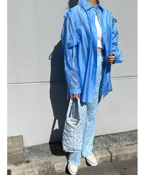 WC（ダブル シー）の「2WAY肩開きシアービッグシャツ（シャツ/ブラウス・レディース・ホワイト/オレンジ/ブルー/グリーン・FREE）」の20枚目の写真