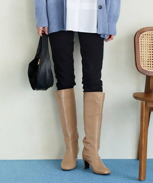 Pierrot（ピエロ）の「ジップレススクエアトゥロングブーツ（ブーツ・レディース・ブラック/ブラウン/ベージュ・S/M/L/LL）」の16枚目の写真