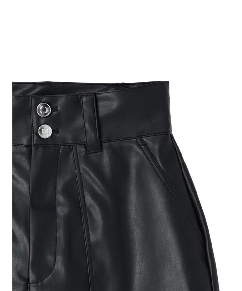 ENVYM（アンビー）の「ENVYM.合成皮革ショートパンツ（その他パンツ・レディース・ブラック・S/M）」の17枚目の写真