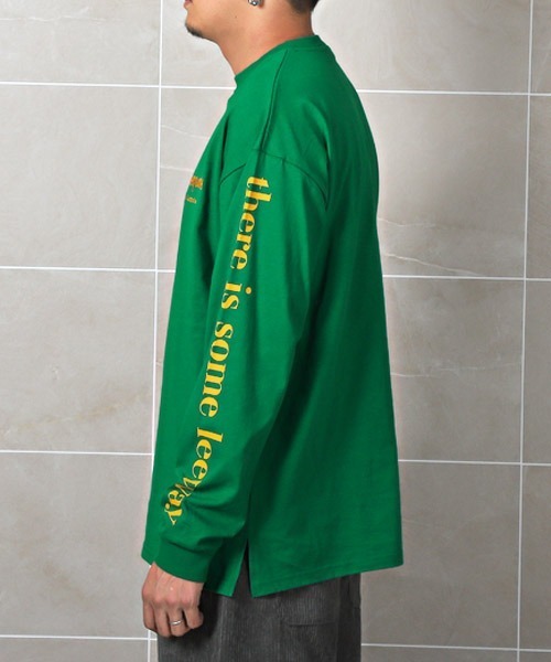 LUXSTYLE(ラグスタイル)の「袖ロゴプリントロンT(Tシャツ/カットソー・メンズ・ホワイト/ブラック/ブルー/グリーン・L/M)」の6枚目の写真