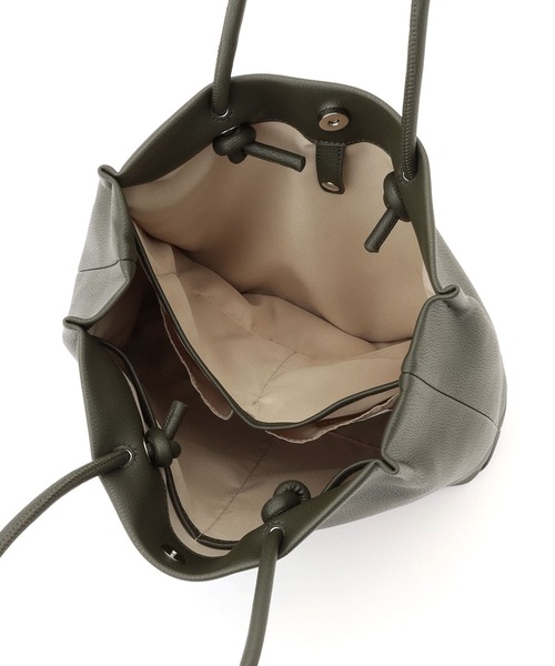 A/C DESIGN BY ALPHA CUBIC（エーシーデザインバイアルファキュービック）の「【EC別注】スクエアトートバッグ（トートバッグ・レディース・カーキ/ブラック/ピンク/ライトグレー・フリー）」の12枚目の写真