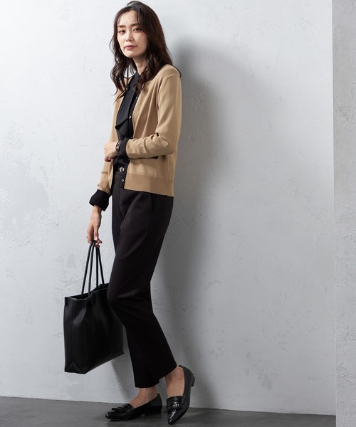 A/C DESIGN BY ALPHA CUBIC（エーシーデザインバイアルファキュービック）の「【EC別注】スクエアトートバッグ（トートバッグ・レディース・カーキ/ブラック/ピンク/ライトグレー・フリー）」の9枚目の写真