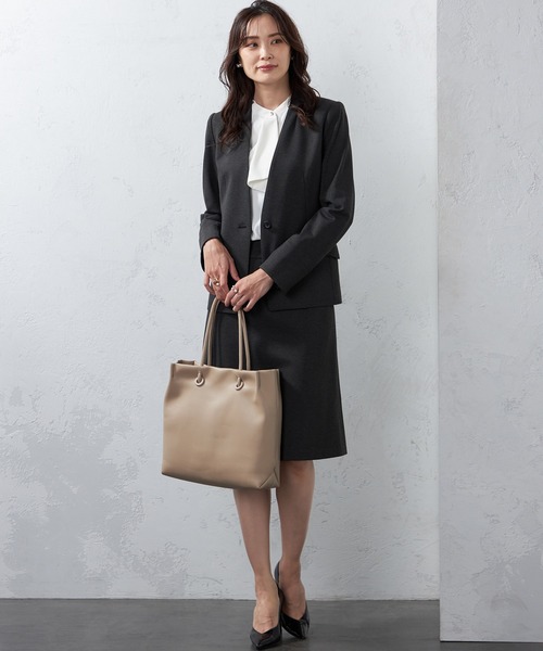 A/C DESIGN BY ALPHA CUBIC（エーシーデザインバイアルファキュービック）の「【EC別注】スクエアトートバッグ（トートバッグ・レディース・カーキ/ブラック/ピンク/ライトグレー・フリー）」の21枚目の写真