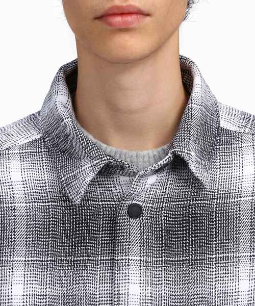 Calvin Klein(カルバン・クライン)の「ブラッシュドチェックインドアシャツ(シャツ/ブラウス・メンズ・ブラウン系その他/ブラック・L/S/M/XL)」の7枚目の写真