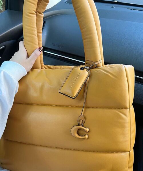 COACH（コーチ）の「ピロー トート（トートバッグ）」 - WEAR