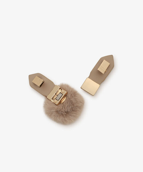 Afternoon Tea（アフタヌーンティー）の「フェイクファー付きストールクリップ（ストール/ショール・レディース・ベージュ/アイボリー/グレー・ONE SIZE）」の5枚目の写真