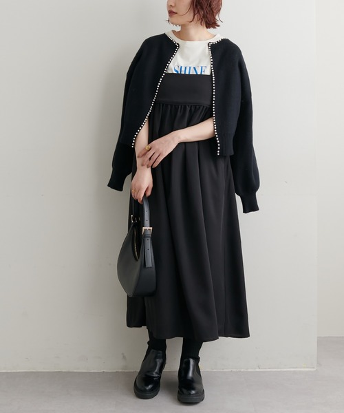 natural couture(ナチュラルクチュール)の「新色登場!/パールトリムクルーネックカーディガン(カーディガン/ボレロ・レディース・ベージュ/モカ/オフホワイト/ネイビー/ブラック/ピンクベージュ/イエロー・FREE)」の16枚目の写真