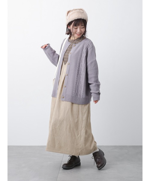 ehka sopo(エヘカソポ)の「コーデュロイVネックジャンパースカート(ジャンパースカート・レディース・ベージュ/チャコール/グリーン・フリ-)」の8枚目の写真