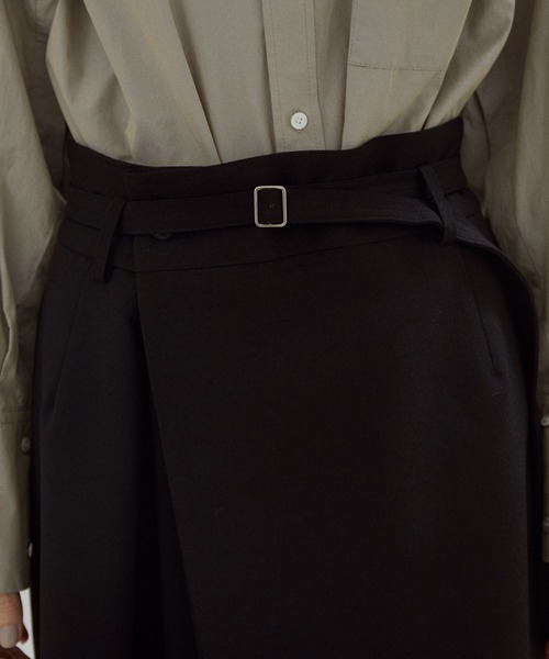 SALON adam et rope'（サロン アダム エ ロペ）の「【セットアップ対応・洗える】ハイウエストタックタイトスカート（スカート・レディース・ブラック/ベージュ・M/S）」の22枚目の写真