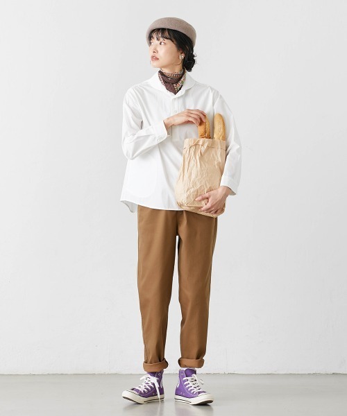 Le temps riche(ルタンリッシュ)の「サイドポケットラウンドカラープルオーバーシャツ<Le temps riche>(シャツ/ブラウス・レディース・ブラック系/オフホワイト・LL/M/L/S)」の7枚目の写真