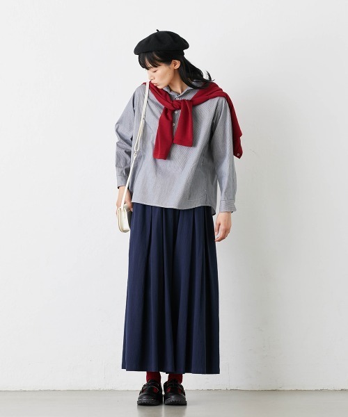 Le temps riche(ルタンリッシュ)の「サイドポケットラウンドカラープルオーバーシャツ<Le temps riche>(シャツ/ブラウス・レディース・ブラック系/オフホワイト・LL/M/L/S)」の13枚目の写真